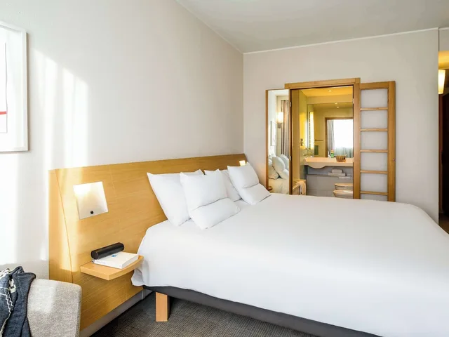 غرفة تنفيذية بسرير كينج مع أريكة، Novotel Milano Malpensa Airport 2/10