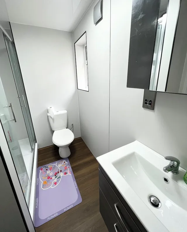 غرفة قياسية مزدوجة، OYO Welsh Holiday Accommodation - Modern Stay 7/9