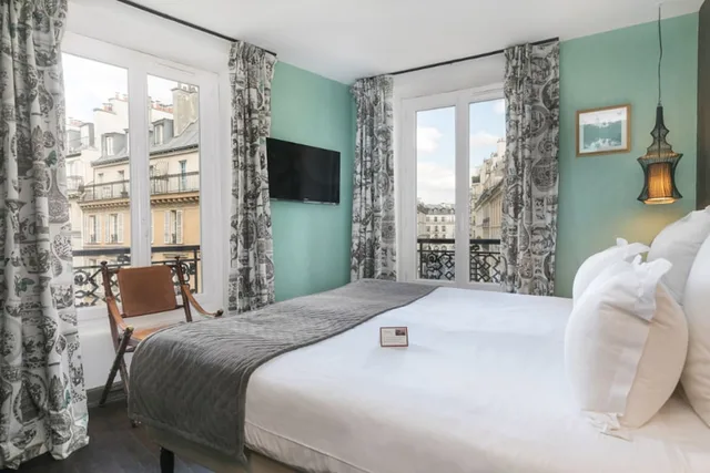 غرفة قياسية بسرير كوين، R Kipling Hotel by Happyculture 3/5