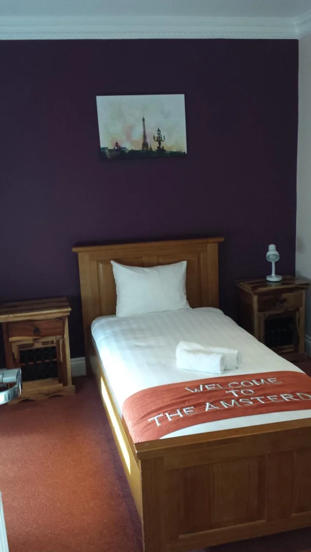 غرفة مفردة، Amsterdam Hotel 5/10