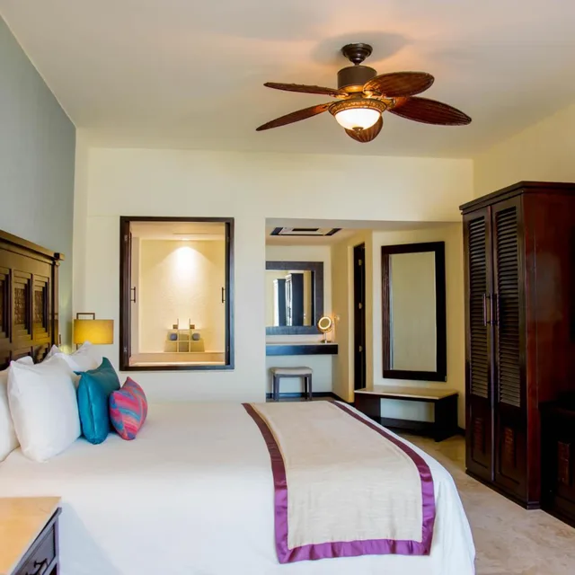 جناح تنفيذي مع أريكة، Casa Dorada Los Cabos Resort and Spa 1/7