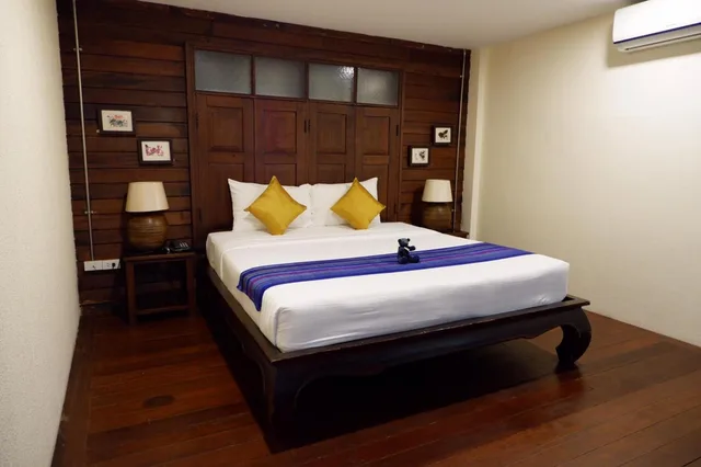 Suite, Sunny V Hotel 1/4