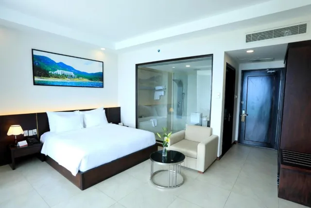 غرفة ديلوكس بسرير مزدوج بإطلالة على البحر، Orson Hotel and Resort Con Dao 1/4