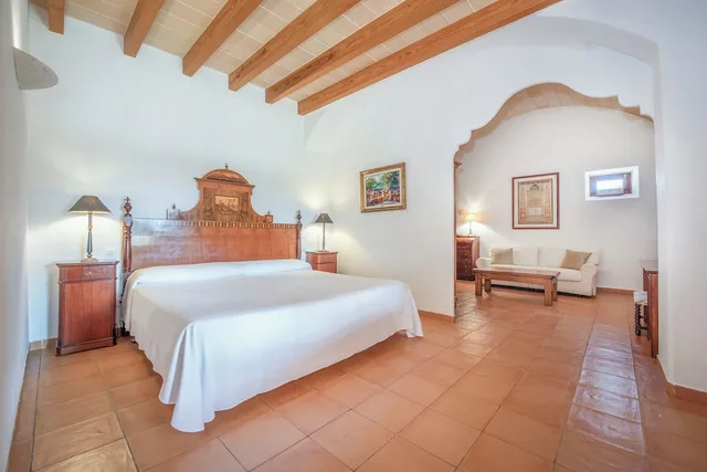 Suite, 1 Double and 1 Single Bed, Terrace, Finca Son Roig 1/5