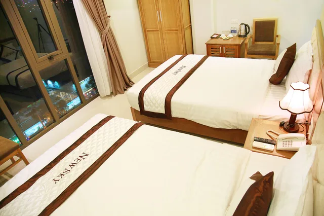 غرفة رباعية، New Sky Hotel 1/1