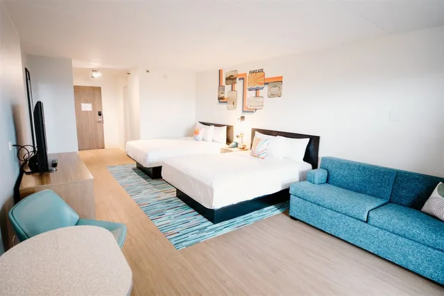 Room, 2 Queen Beds, Urban View, Sofa, Balcony, Atlantic OceanFront Inn 9/10