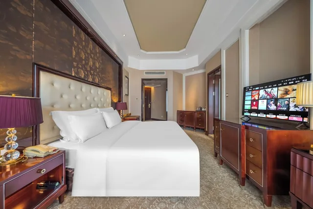غرفة بسرير كينج، Wyndham Grand Plaza Royale Palace Chengdu 1/2
