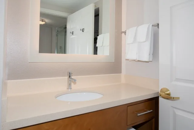 جناح بسريرين مزدوجين بغرفة نوم واحدة بمطبخ، STAYBRIDGE SUITES DENVER INTERNATIONAL AIRPORT 4/9