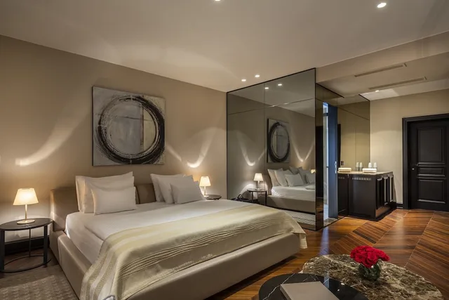 Suite, Villa, King Bed, Old Town View، Valamar Riviera Hotel & Residence 2/3
