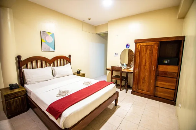 Superior, Double Bed, Kiwi Hotel 3/6