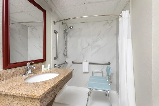 غرفة بسريرين مزدوجين، Wingate by Wyndham Kansas City 6/7