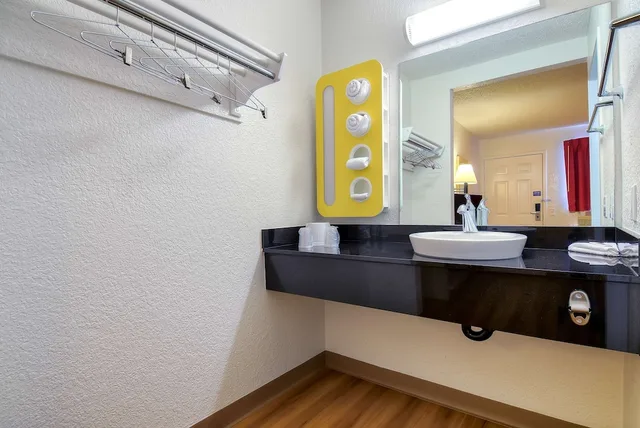 غرفة ديلوكس بسريرين مزدوجين، Motel6 Rowland Heights, CA - Los Angeles - Pomona 5/5