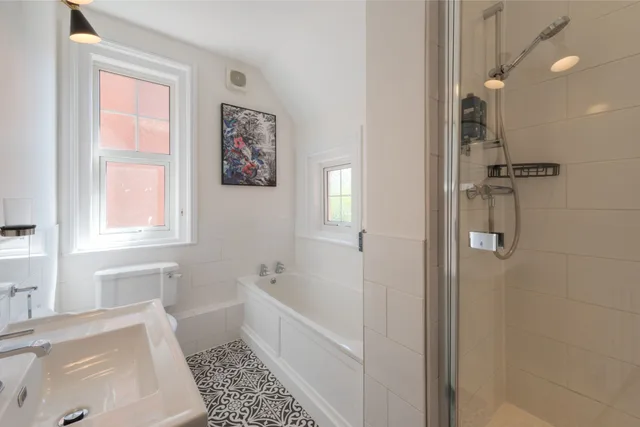 Executive, King Bed, Bath and Shower، The Florence Suite Boutique Hotel 4/6