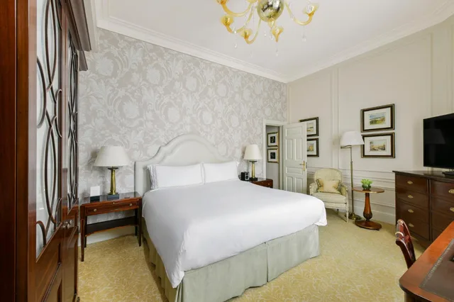غرفة عائلية بسرير كينج بغرفتي نوم، The Savoy Hotel 7/10