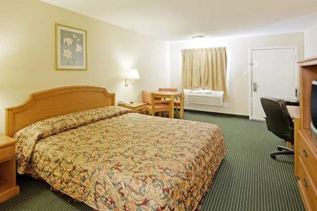 غرفة بسرير كينج لذوي الإعاقة، Americas Best Value Inn Gainesville 1/1