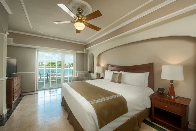 Design, Colonial, Suite, King Bed, Terrace, Villa Mercedes Merida, Curio Collection by Hilton 1/2