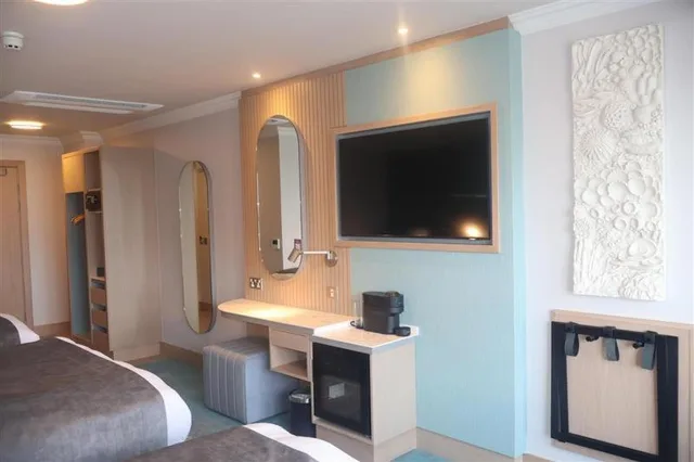 غرفة ديلوكس بسرير مزدوج أو سريرين منفصلين بإطلالة على البحر، Talbot Hotel Wexford 2/3
