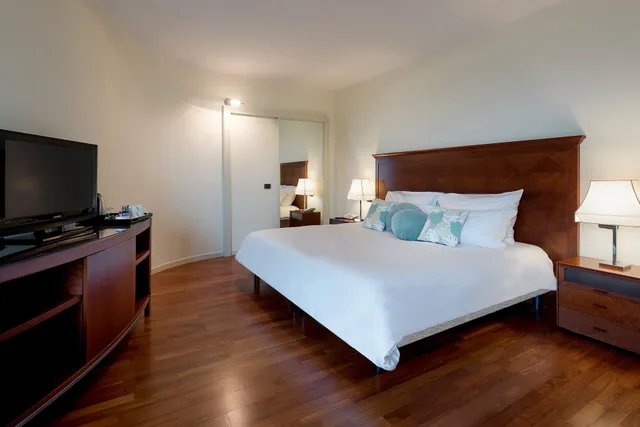 غرفة بسرير مزدوج بإطلالة على المدينة، Savoia Hotel Rimini 5/6