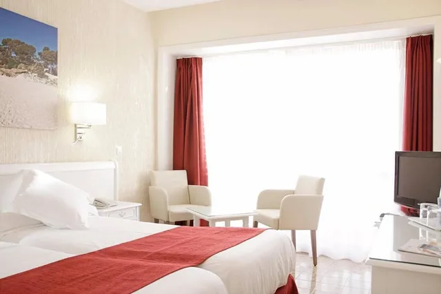 غرفة قياسية بسريرين منفصلين، Bella Playa Hotel and Spa 2/3