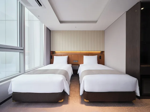 Premier, Deluxe, Twin Beds, Stanford Hotel Myeongdong 1/3