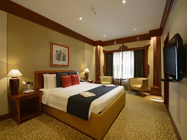 Luxury, Suite, Double Bed, Sun N Sand 1/2