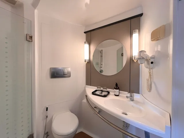غرفة ديلوكس بسرير كوين، Luminor Hotel Legian Seminyak 4/5