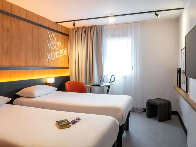 غرفة سوبيريور مفردة، Ibis Styles Cognac 1/10