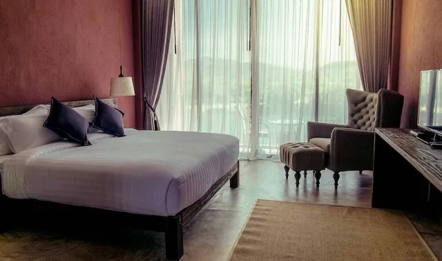 غرفة ديلوكس بسريرين منفصلين بإطلالة على النهر بحوض استحمام، The Glory River Kwai Hotel 1/3