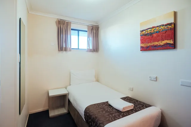 غرفة ديلوكس عائلية بسرير كوين وسريرين منفصلين، BIG WINDMILL CORPORATE & FAMILY MOTEL 5/7