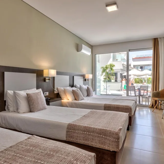 Family Standard Land View، White Olive Premium Laganas 5/10