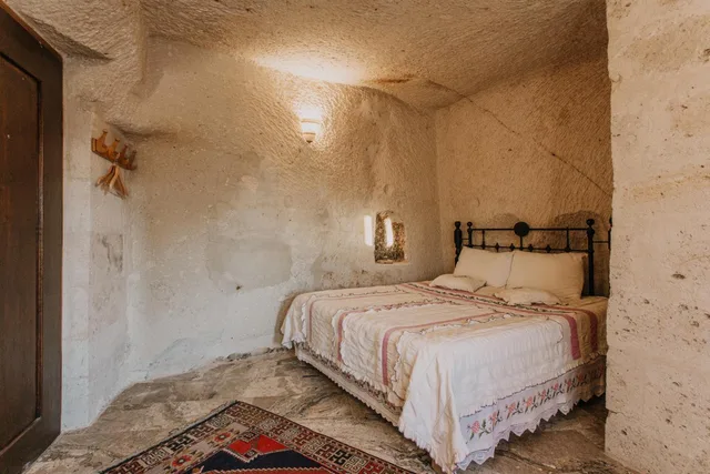 Standard, King Bed, Village Cave House Hotel 2/6