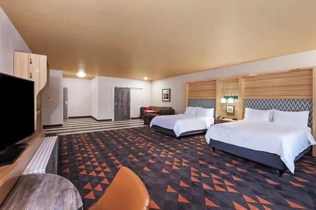 جناح بغرفتي نوم لذوي الإعاقة، Holiday Inn Amarillo East 1/5