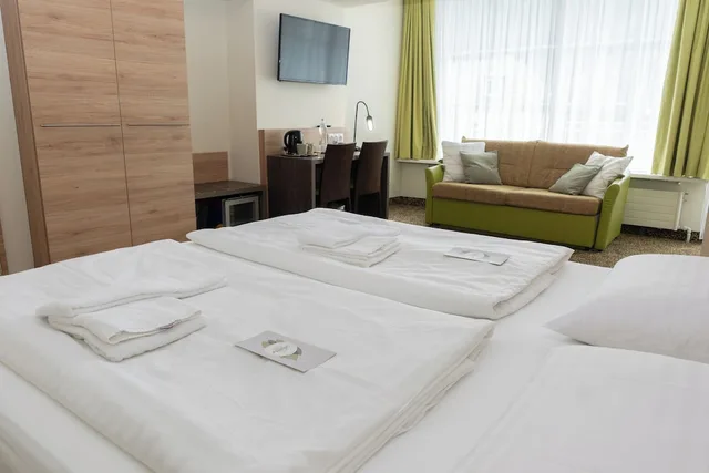 غرفة سوبيريور بسريرين منفصلين بإطلالة على الجبل بشرفة، Hotel Lindenhof 4/10