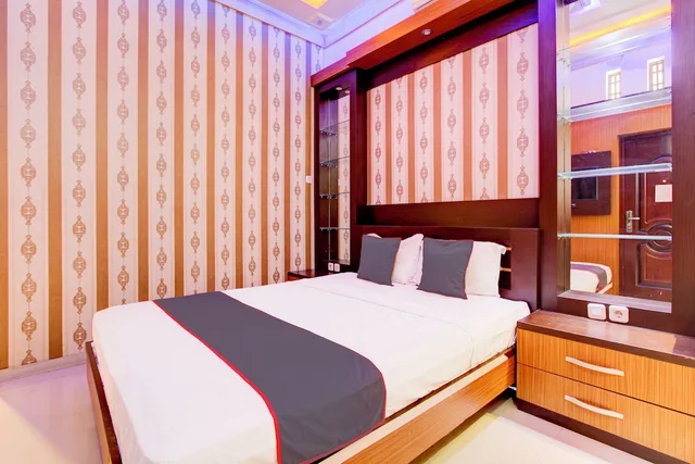 غرفة ديلوكس بسرير مزدوج بشرفة، Hotel O Yogyakarta near Jogja City Mall formerly Bama Guesthouse 4/10