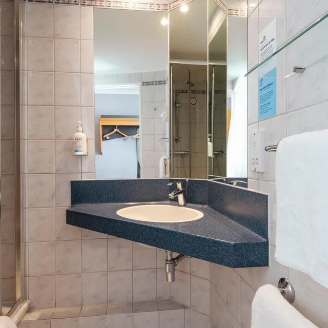 غرفة تُحدَّد عند الوصول، Holiday Inn Express Stirling 2/2