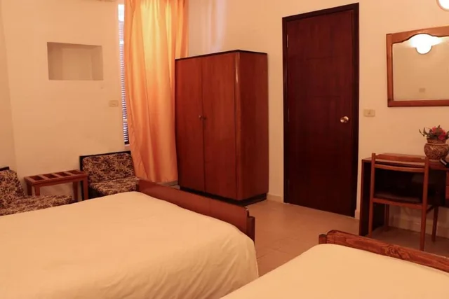 غرفة قياسية ثلاثية بثلاثة أسرّة، Saint Georges Tunis 1/3