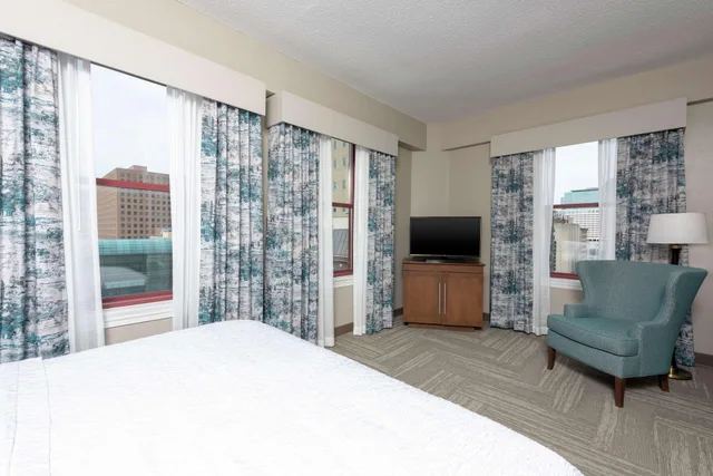 جناح بسرير كينج بغرفة نوم واحدة، Hampton Inn Indianapolis Downtown Across From Circle Centre 5/8