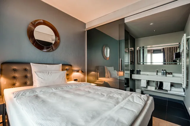 Metropolitan, Suite, Queen Bed، CLOUD No7 APARTMENTS 1/1