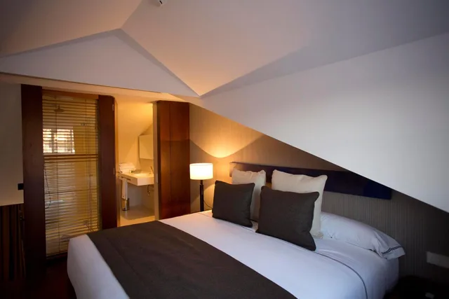 جناح جونيور مفرد، Carris Porto Ribeira 6/13
