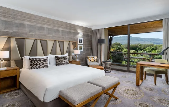 Premium, Deluxe, King Bed, Lagoon View، Arabella Hotel Golf & Spa 2/9
