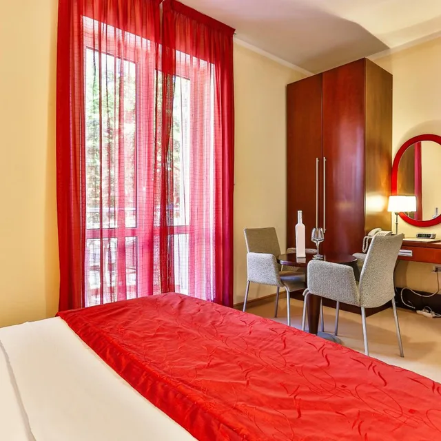 غرفة بسرير مزدوج بشرفة، Hotel Max Prestige 2/7