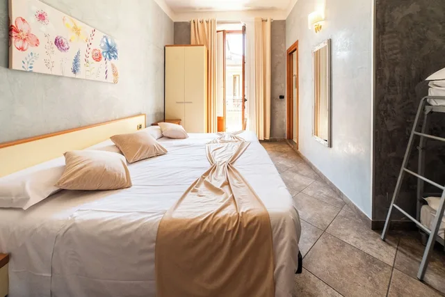 غرفة كلاسيكية ثلاثية بسرير مزدوج وسرير فردي، Hotel Angelica 5/10
