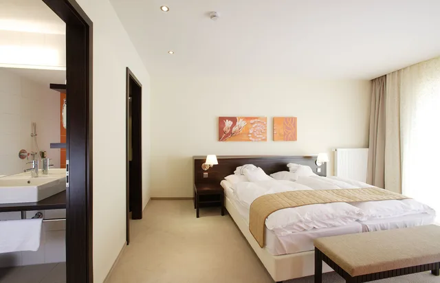 جناح جونيور بسرير مزدوج، TOP CountryLine Heide Spa Hotel 4/8