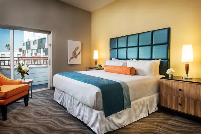 جناح بسرير كوين بشرفة بغرفة نوم واحدة، Porto Vista Hotel 1/2