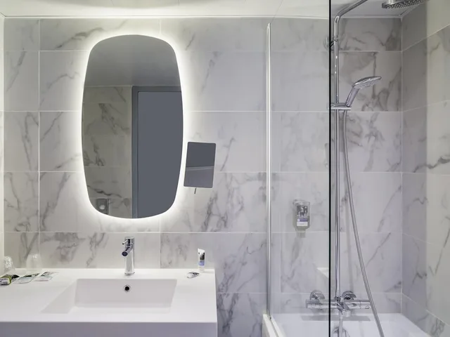 غرفة بريفيليج بسرير كينج، Mercure Nancy Centre Place Stanislas Hotel 3/5