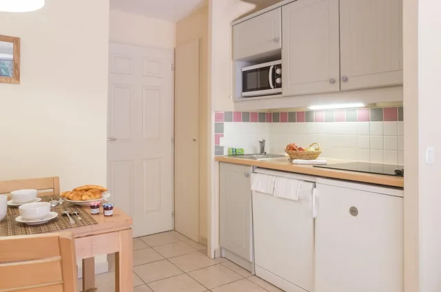 1 Bedroom, Apartment, Twin Beds, Sofa, Balcony or Terrace، Residence Les Dunes Du Medoc 6/6