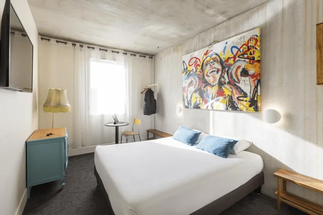 Pop, Superior, Futon Bed, Queen Bed, Sofa، Greet Hotel Limoges Nord 6/10