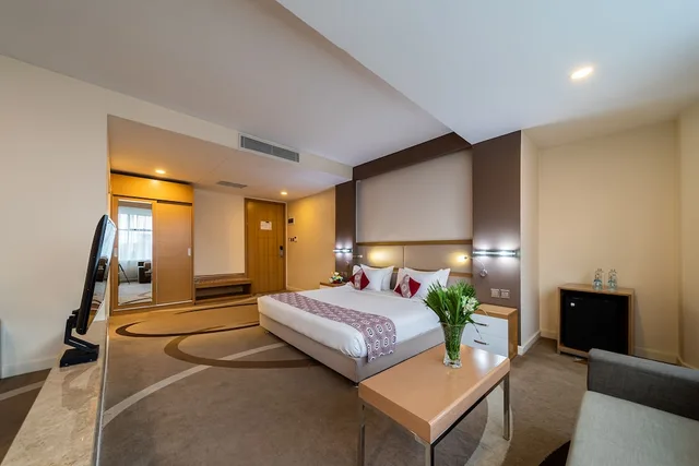 Junior Suite, King Bed, PrideInn Azure Hotel Nairobi Westlands 2/10