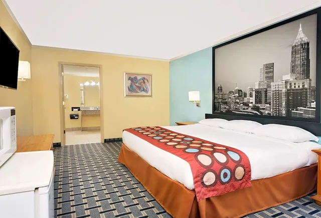 غرفة بسرير كينج للمدخنين، Super 8 by Wyndham Cartersville 1/1
