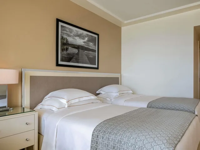 غرفة متصلة عائلية بسريرين مزدوجين، Movenpick Hotel Beirut 6/10